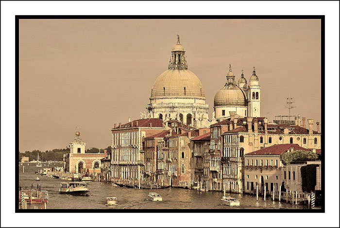 <B>..VENEZIA TRAFFIC II..<hR>