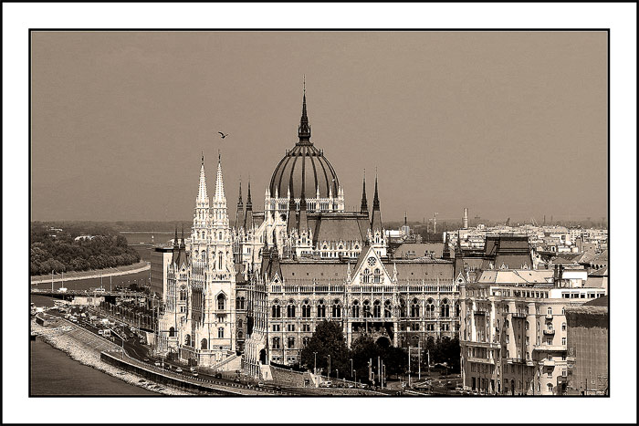 <b>....BUDAPEŠŤ  ll...</b>
