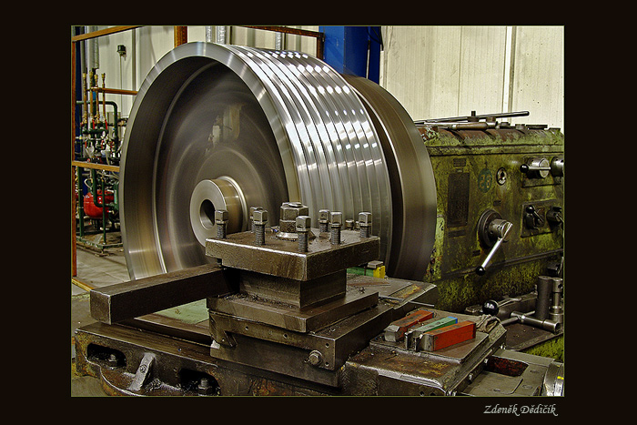 ocelový měsíc lll