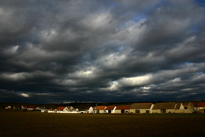 Mračna nad vesnicí