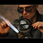 <b>SKLÁŘ . . . <HR></b><b>