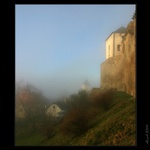 Mlžná idylka v podhradí