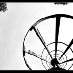 Leze leze po železe...