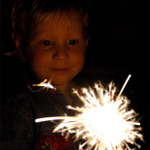 Holčička s prskavkou