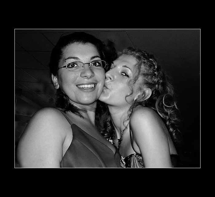 - happy girls -