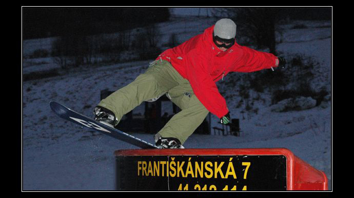 ***NOSESLIDEE NA CÉČKU***