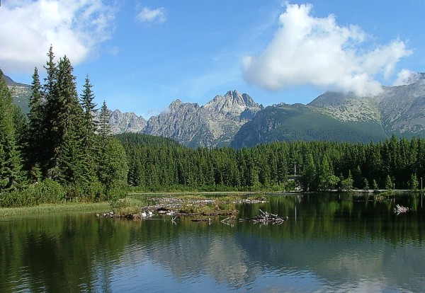 Male strbske pleso
