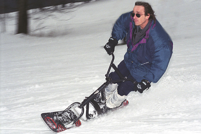 Snowboard pro motorkáře<br><b>MÁ ŘIDÍTKA</B>