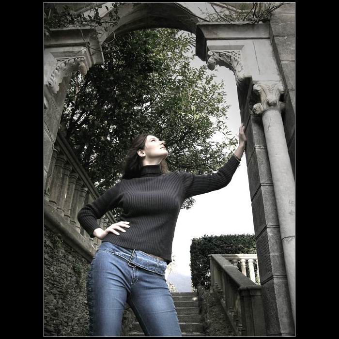 pose