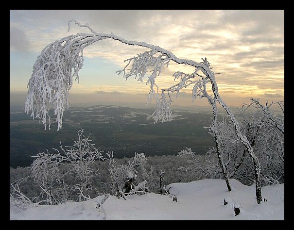 Smrákání nad Středohořím II.