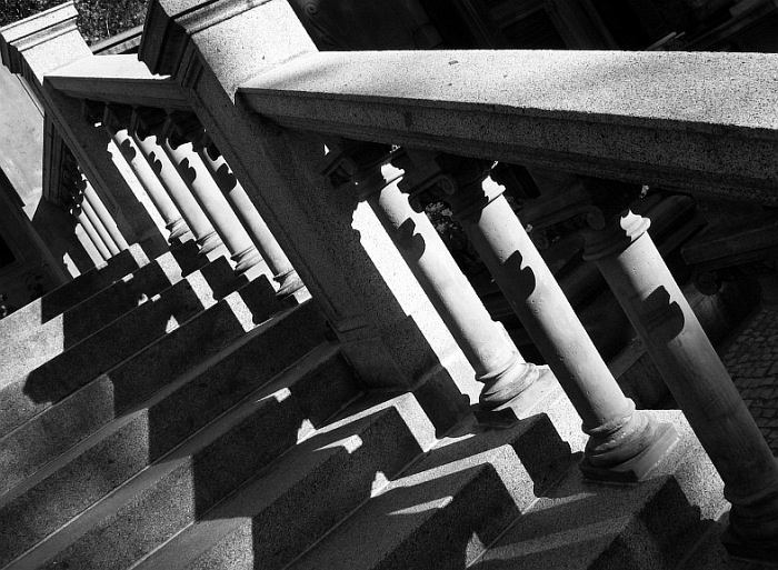 Balustráda a stíny