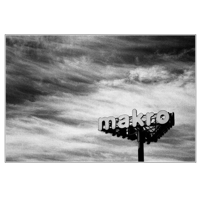 Makro