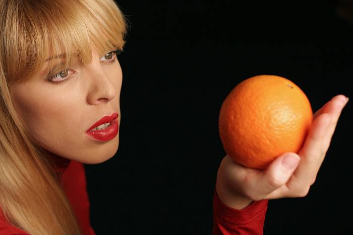 --- orange ---