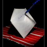 <B><U> ... láska aj</B></U> pero <B><U>prenáša ...</B></U>