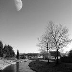 mesicek nad mineralkou