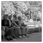 ...ne, tam vzadu není Lenin...