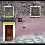 Průčelí domu v Nerudově ulici