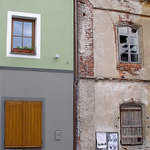 Protiklady starého města