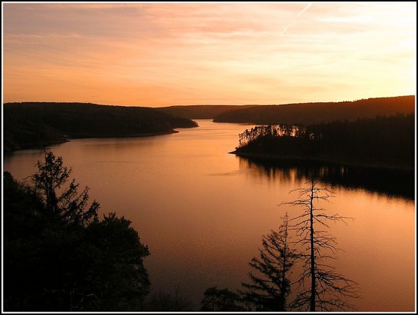 Vltava ve večerním světle