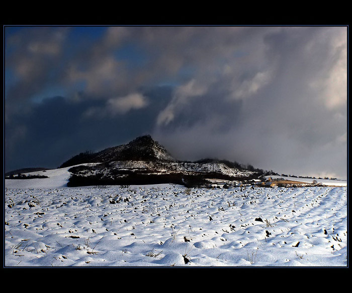 ...na úpatí zasněženo...