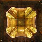 Pohlad pod suknu jednej zeleznej damy.