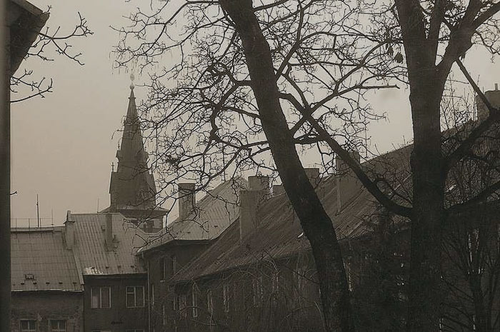 Ospalé město čeká na vraha