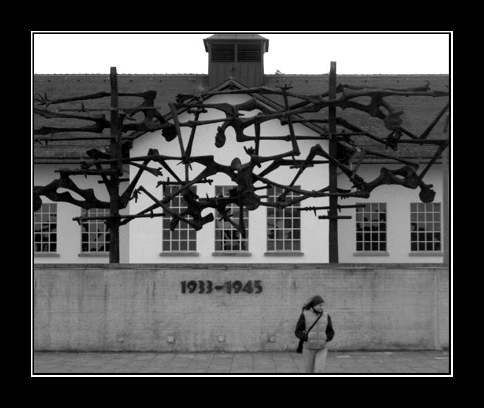 .......dachau 1933-1945