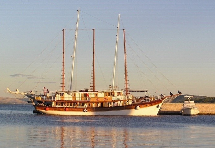Plachetnice