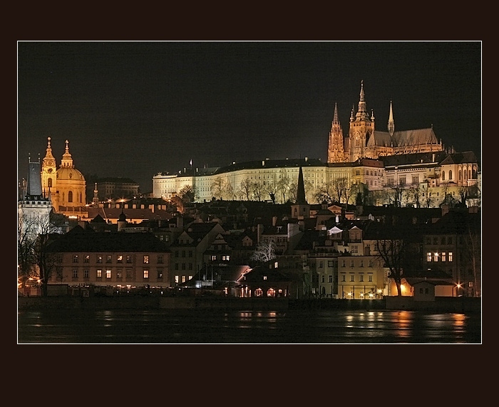 (veliko) noční Praha