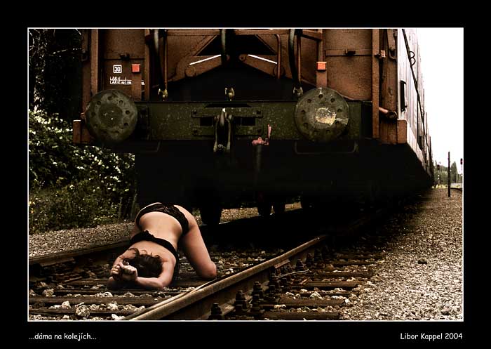 ...dáma na kolejích...