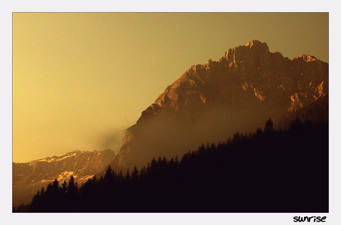 **<b>sunrise</b>**