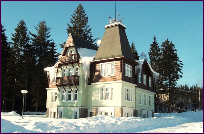 Hra světla a stínů