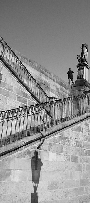 příběh o soše, stínu a fotografovi