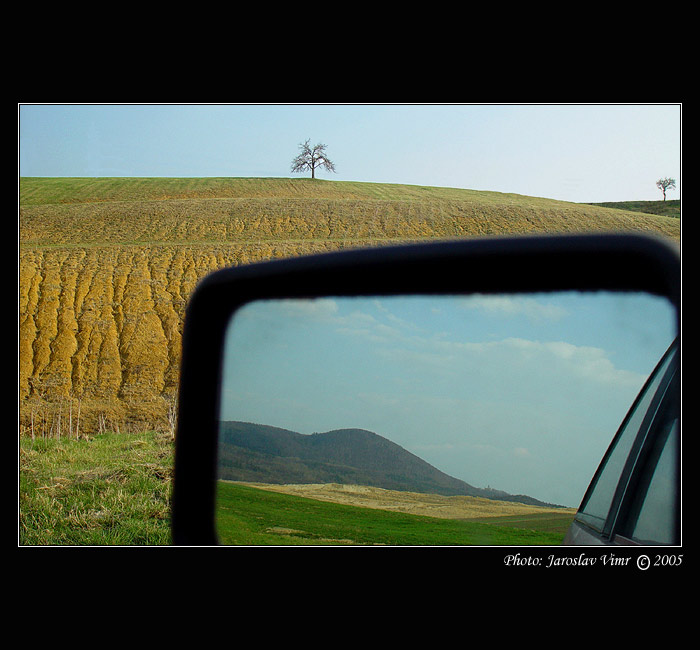 - P O H L E D Y - trochu jinak