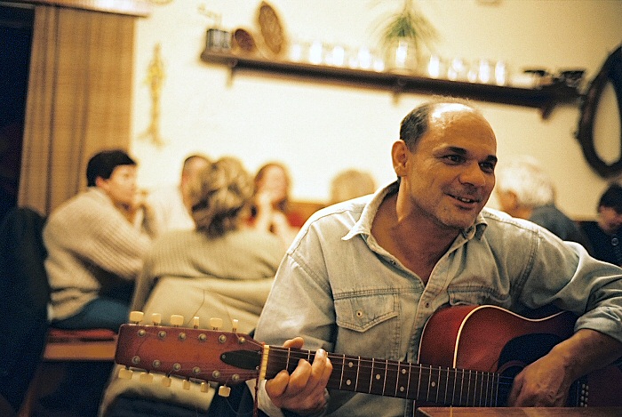 U nás na chalupě v hospodě při kytaře... II