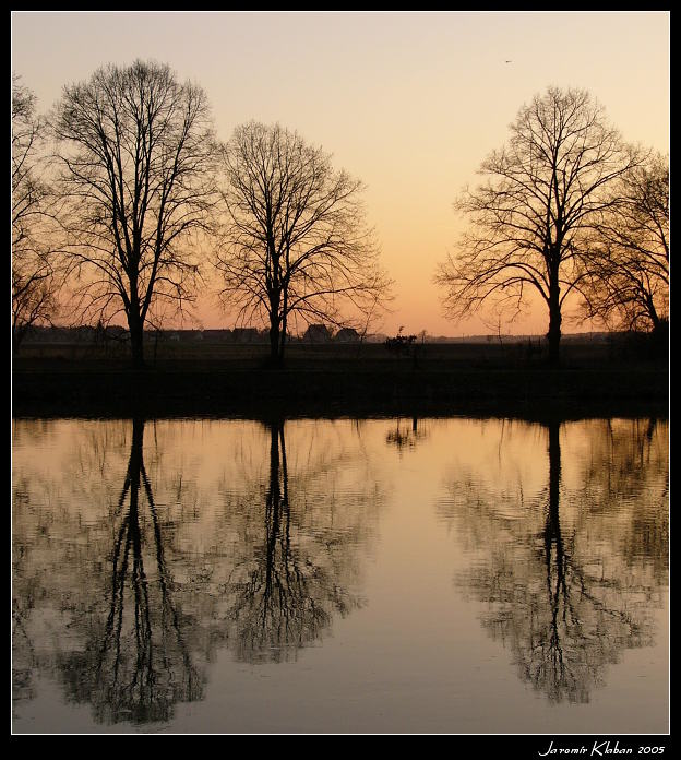 Tak jsem se zase toulal u vody...