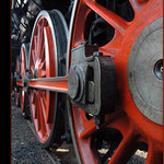 <B><U> ... красные колеса ...</B></U>