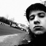 \"Vidiš tu dodáfku? Tam za chvýli skončíš \"