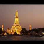 <b>Wat Arun</b>