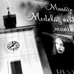 kontrast času v odrazech