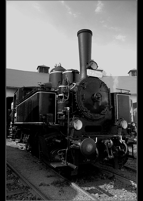 <B><U> ... lokotka ...</B></U>