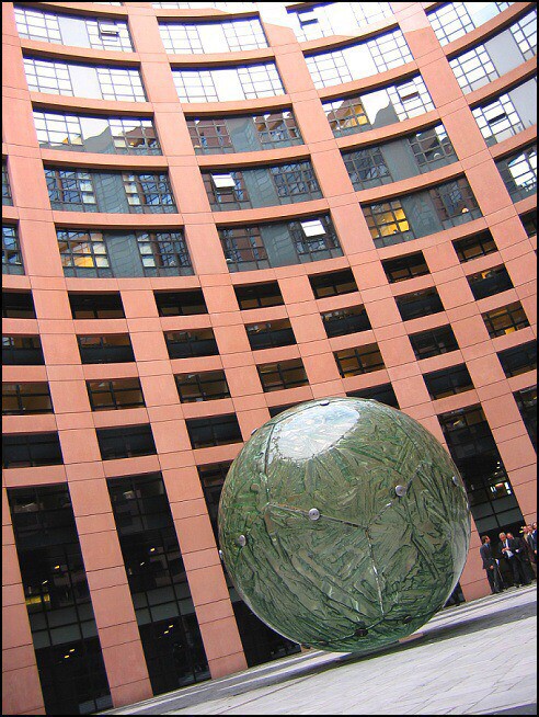 <b>Strassbourg - Bâtiment Louise Weiss II. - Evropský parlament</b>