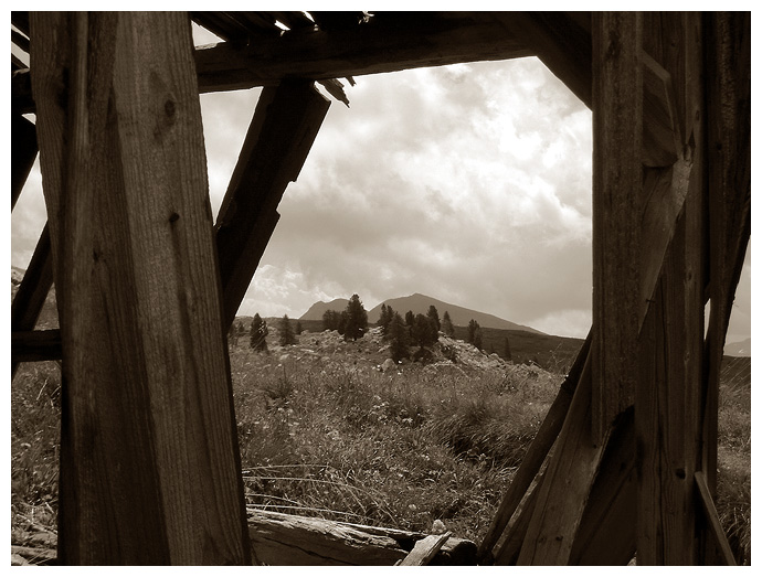 Dolomity starosvětské IV