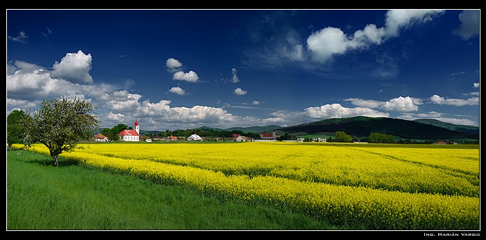 <b>Za dedinou (SK panorama)