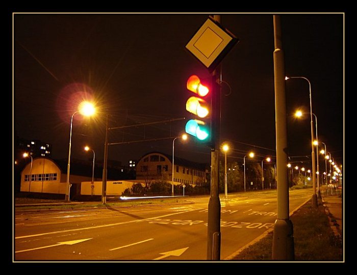 <b>.:Rozbitý semafor:.</b>