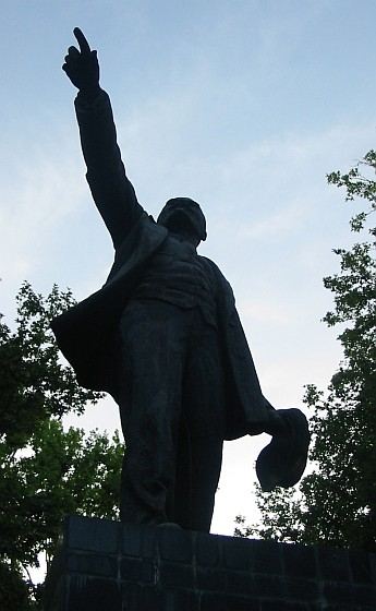 „K svetlým zajtrajškom“