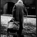 kazdy si sebou neco nese