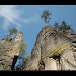 Až na vrcholcích skal