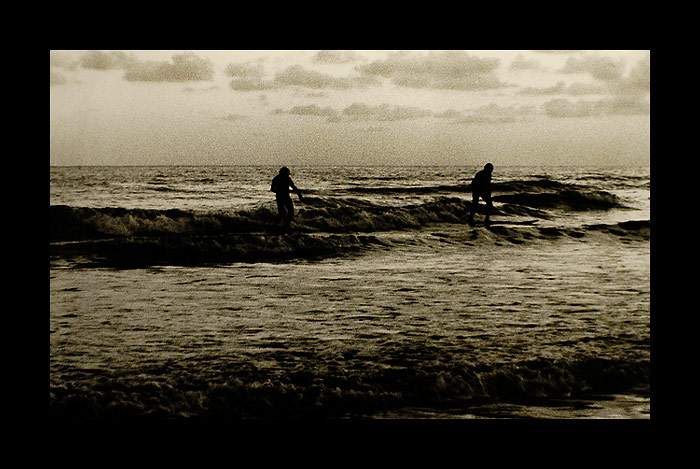 surfin´ the darkness