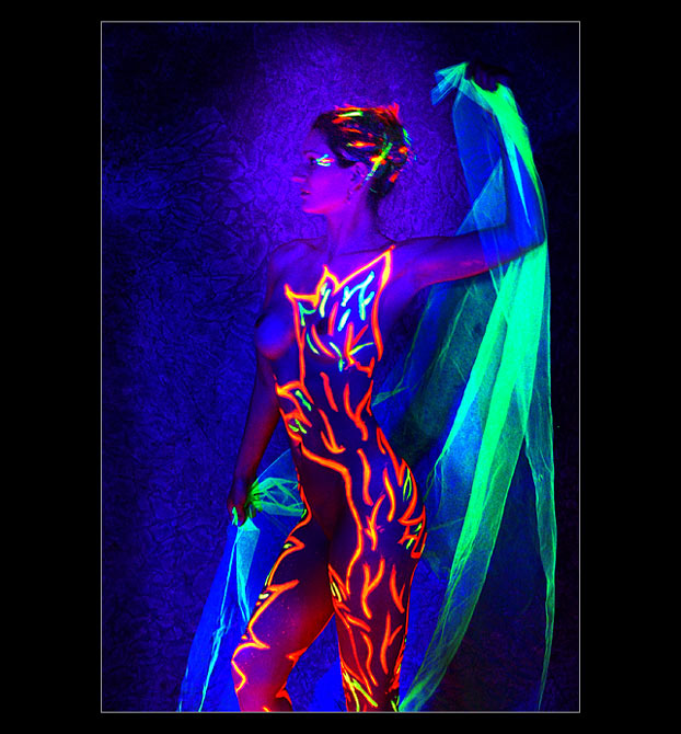  act in black light